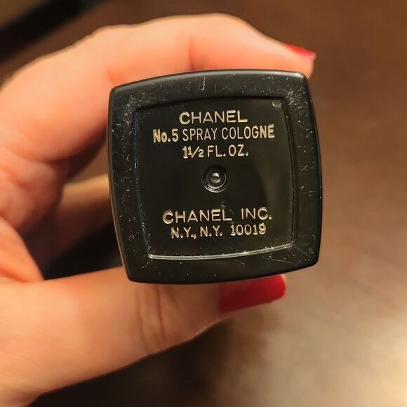 Chanel No 5 Eau De Cologne 2 Vintage Reusable Spray Bottle Cases 1.5oz Each - Picture 4 of 8